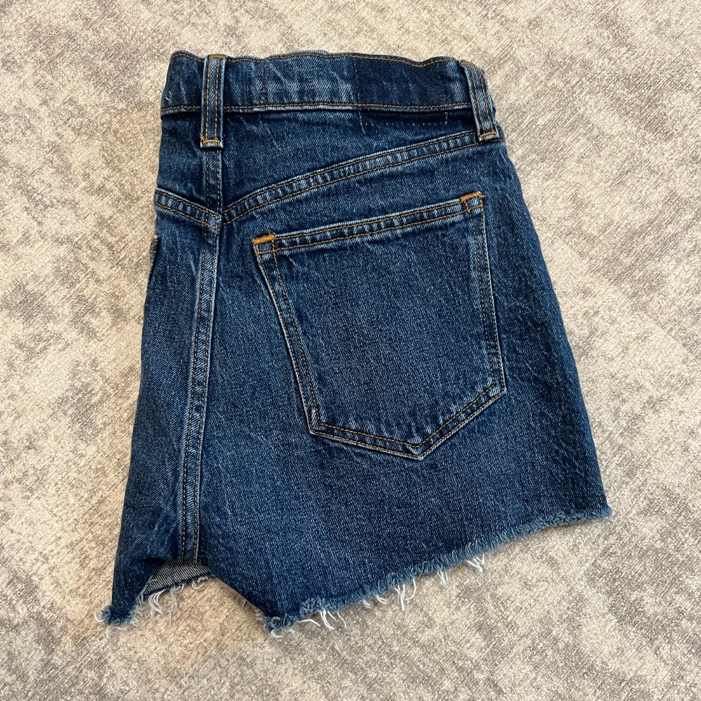 NWT Abercrombie High Rise Mom Shorts